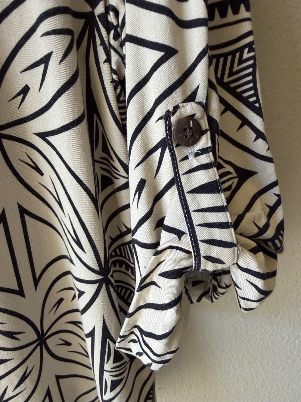 Tanoa Cream and Black V-Neck Blouse - Picture 4 of 5